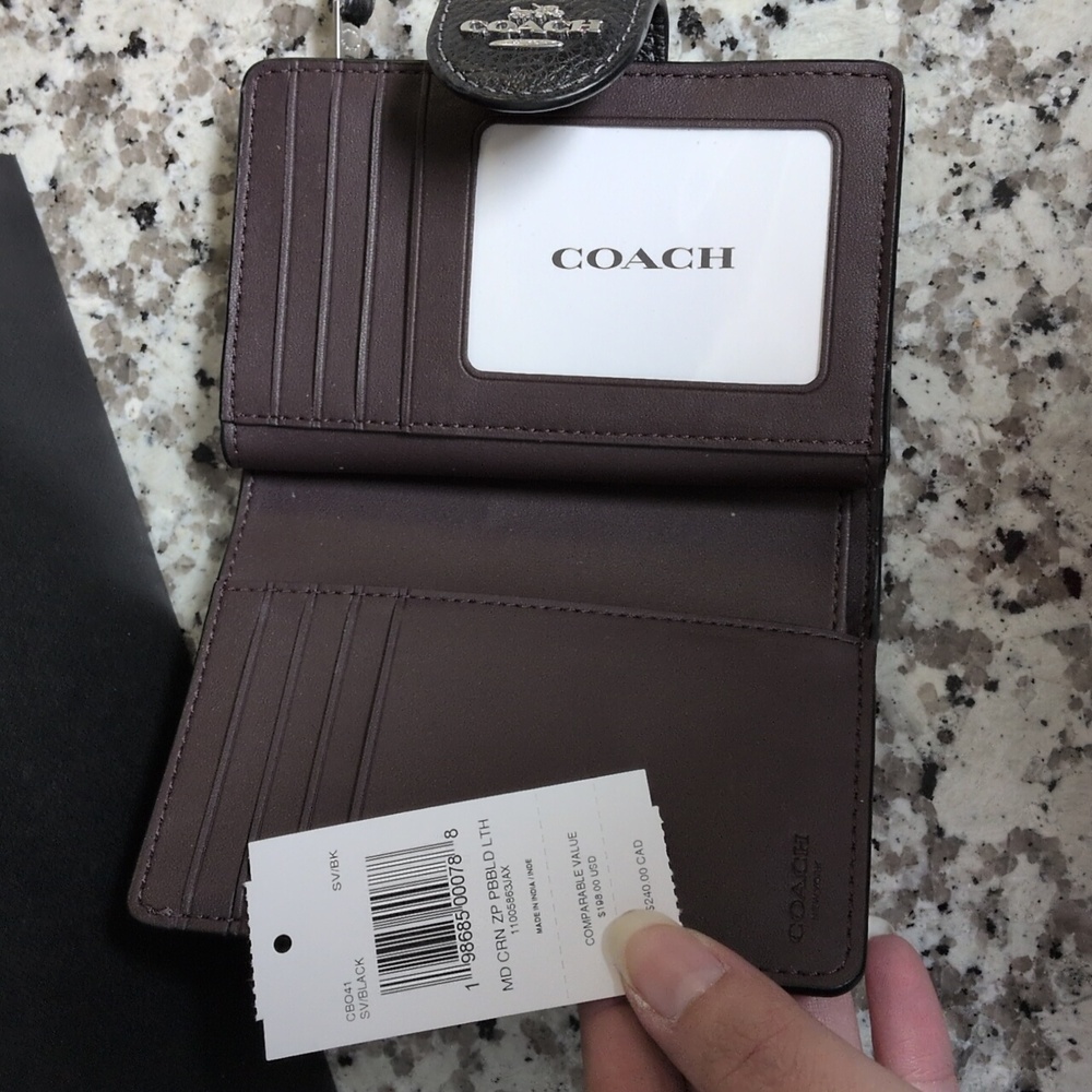 ✨SOLD✨NEW Coach Black Corner Zip Medium Snap Wallet Pebble Leather Authentic - Picture 3 of 8